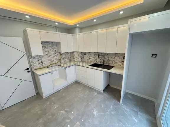 🏡alayabey Mahallesi🏡 ✅3+1 M2 120m2 5 Katlının 3 Katı Full Tadilatlı Petek Kombili Arakat 1