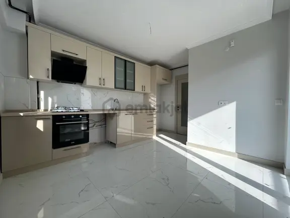 Atapark Mahallesi'nde Güney Batı Cephe Sıfır 3+1 Daire! 1