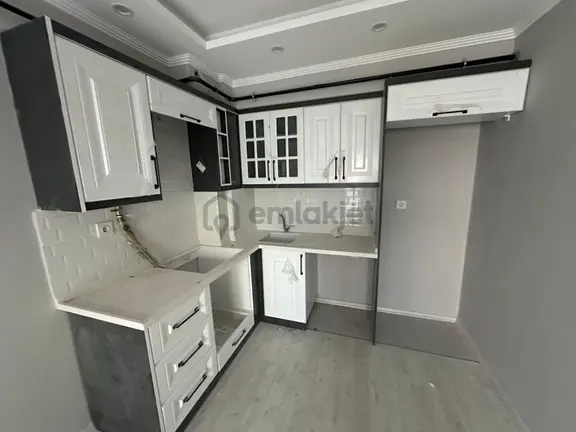 🏡saruhan Mahallesi🏡 ✅2+1 M2 800m2 5 Katlının 3 Katı ❇️sıfır Full Özelikli Petek Kombili 1