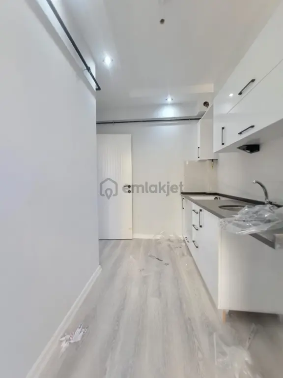 🚀🌈 Cadde Üzerinde Kaçırılmayacak Yatırım Fırsatı! 💎 2+0 💫 60 M² 🌅 (d225) 2