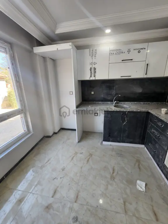 🏡🎨 Cadde Üzeri Son Fırsat! 💢 Satılık 2+0 Apart 🎉 67 M2💥 (d240) 2