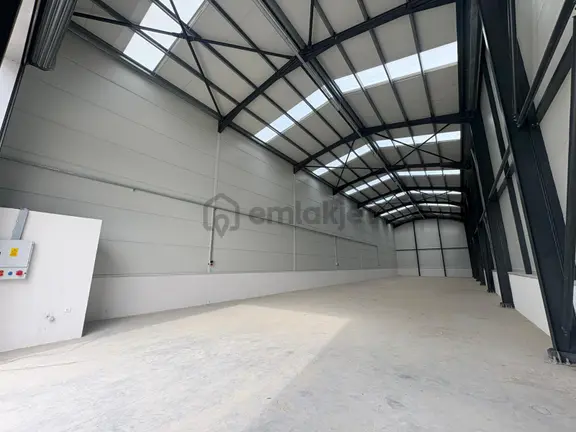 Dörtyol Sanayi D100'e Yakın Kiralık 410 M2 İmalathane / Depo 1