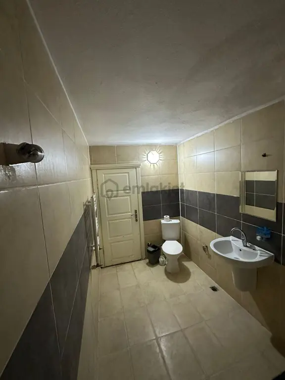 Tokat Merkezde 1+1 Daire Avm Ve Hastaneye Yürüme Mesafesinde 2