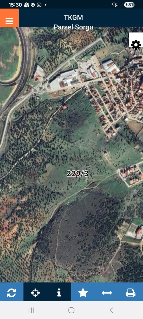 Bergama İlçes Zeytindağ Köyünde Satılık Arsa 2