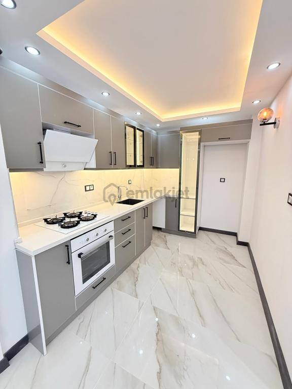 🏡peker Mahallesi 🏡 ✅3+1 135 M2 5 Katlınım 1 Katı Arakat ❇️kombi Petekli Full Tadilatlı 1