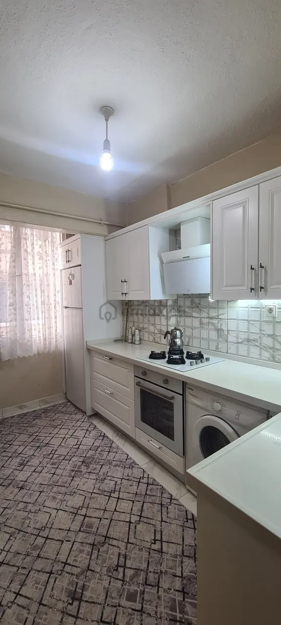 İnegöl Merkezde Satılık 2+1 Ara Kat Daire 2