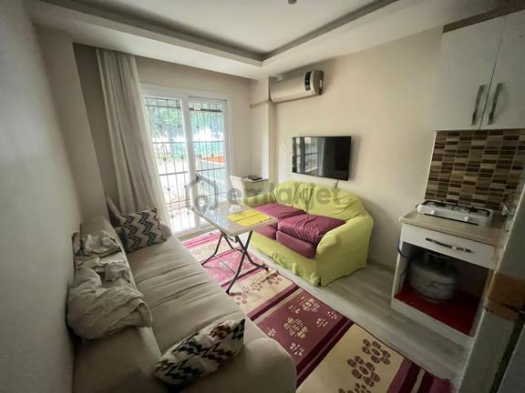 Ergünden Hürriyette Özel Bahçeli Çift Banyo Satılık 1+1 Daire 1