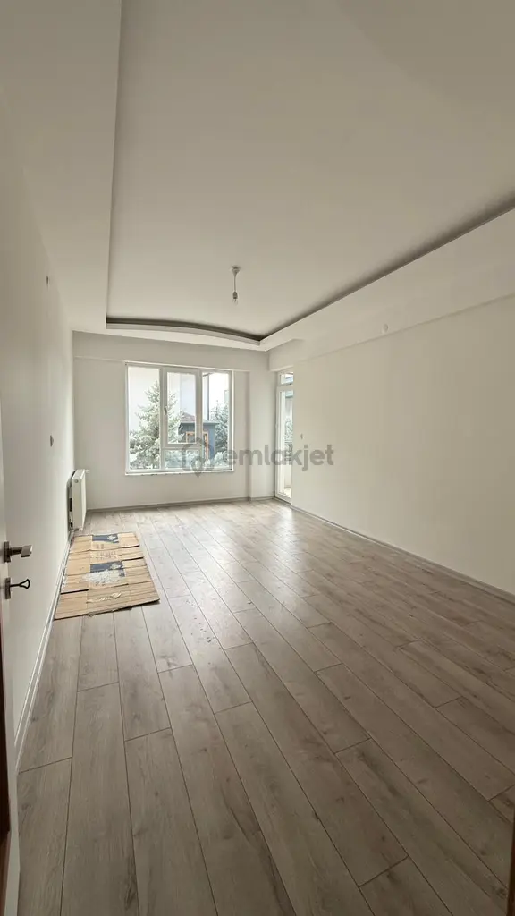 Öz Gaye Emlaktan Develi Gölemende Satılık 4+1 Daire 2