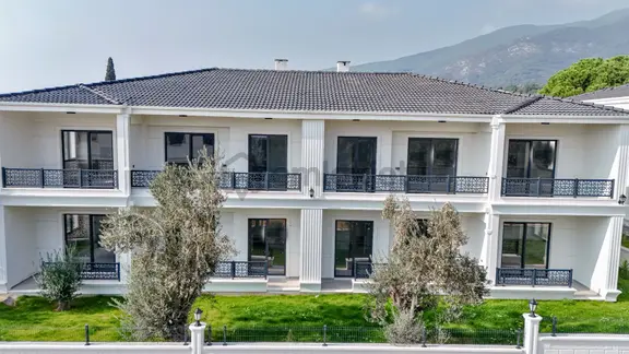 Mahmut İşler'den Güre'de Müstakil Tadında Satılık 2+1 Lüks Daire 1