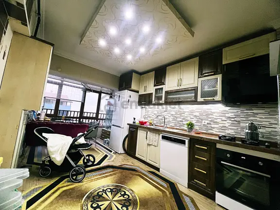 Burç Ve Pamuklar Sınırı Kızılcahamam Cadde Üstü Ful Yapılı 5+1 2