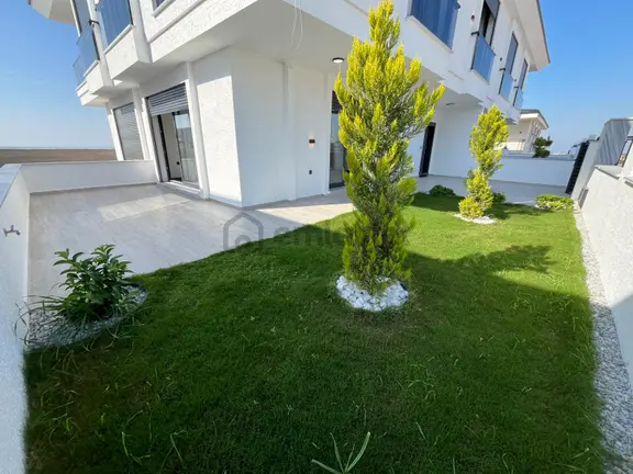 Didim Merkezde Ön Cephe, Otoparklı 3+1 Villa 1