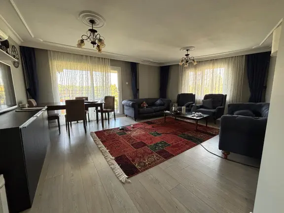 Alsancak Kahramanlarda Masrafsız Eşyalı 3+1 Satılık Daire! 1