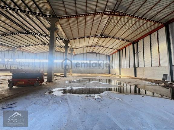 Zorlu'dan E-5 Üzeri Kiralık Depo Fabrika 4000 M2 Kapalı 1000açık 2
