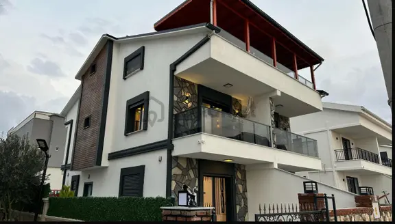 Didim Merkezde 4+1 Otoparklı Sıfır Villa 1
