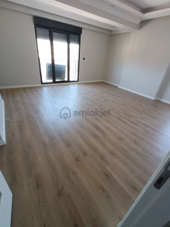 Mt Emlak'tan Tuzla İstasyon Mahallesi'nde Kiralık 3+1 Daire 2