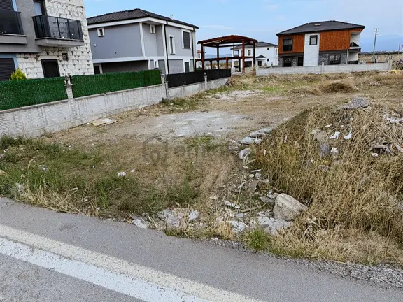 Gömeç Sahil Tarafında Müstakil Tapulu Yola Cepheli Arsa 2