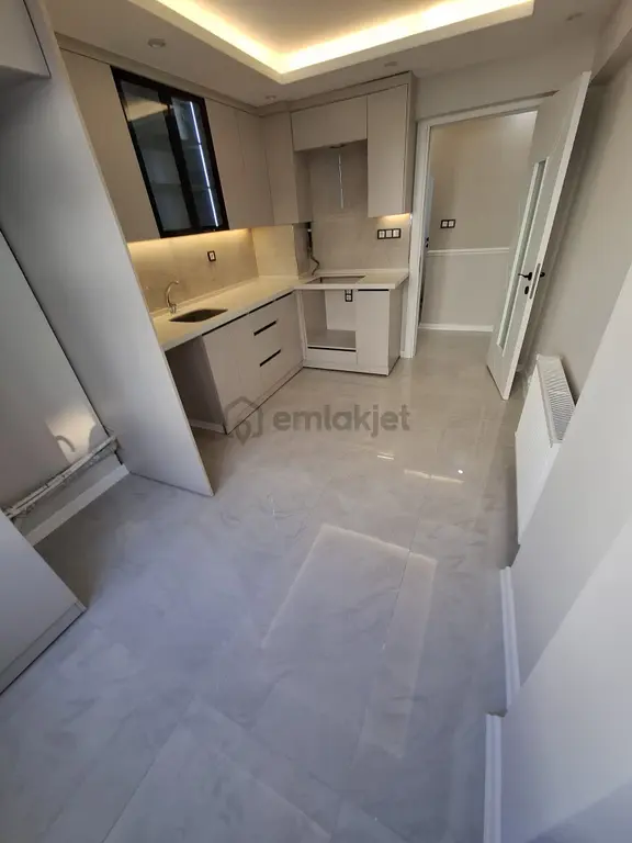 🏡uncu Bozköy Mahallesi 🏡 ✅3+1 135m2 5 Katlının 3 Katı ❇️kombi Petekli Full Özelikli 2