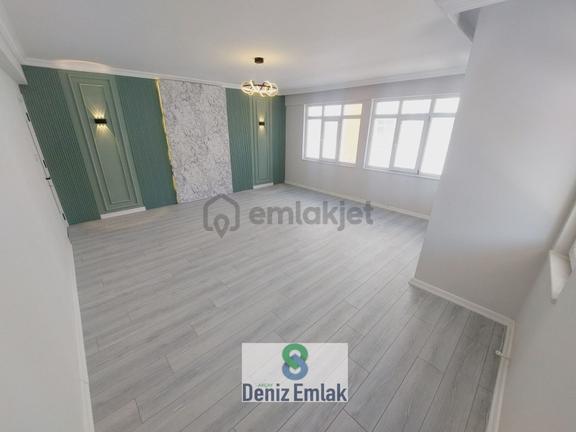Denizden Akçayda Öncephe Arakat Full Yapılı Geniş Satılık 2+1 Daire. 1