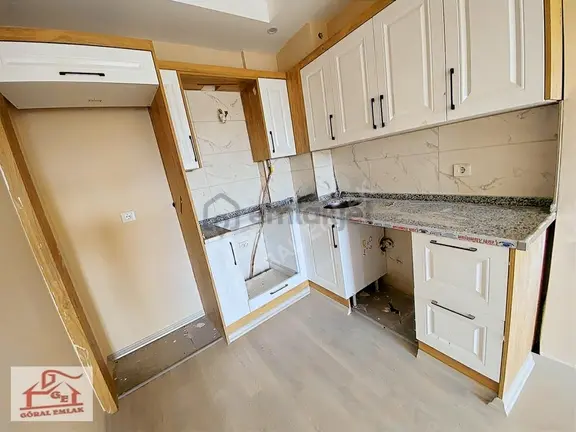 Göral Emlaktan'tan İstasyon Civarında 1+1 60 M² Sıfır Daire 1