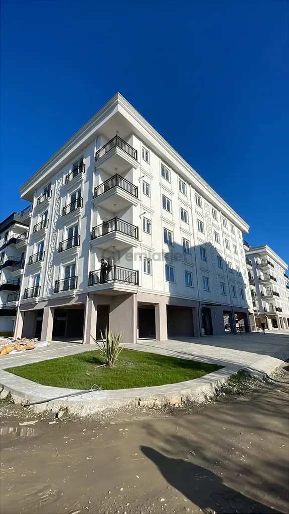 Cumhuriyet Mahallesi 3+1 130 M2 Satılık Masrafsız Daireler 1