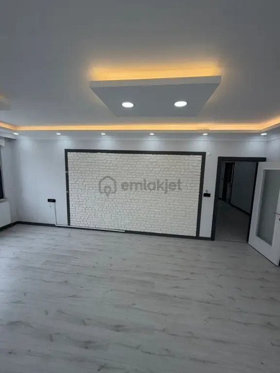 İstasyon Mahallesinde 2+1 Satılık Daire 2