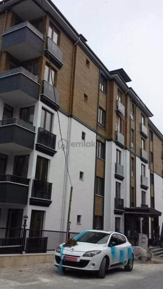 Öner Güneri'den Çarşıya Çok Yakın Kiralık 1+1 Daire 1