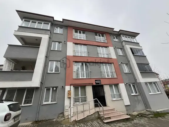M.akif İlkokulunun Hemen Yanında 2+1 Daire 1