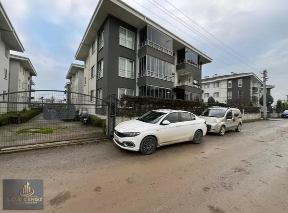 Tekeler De Site İçerisinde 3+1 135 M2 Yüksek Giriş Geniş Daire 2