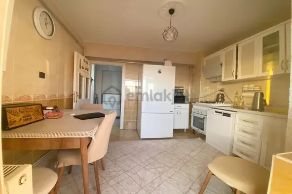 Keçiören Ataparkta Cad 2 Bina Asansörlü Kök Tapu Daire 2