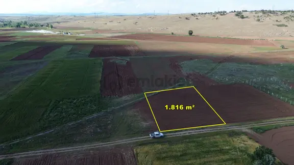 Akören Tülce De 1.816 M2 Müstakil Tapulu Tarla 1
