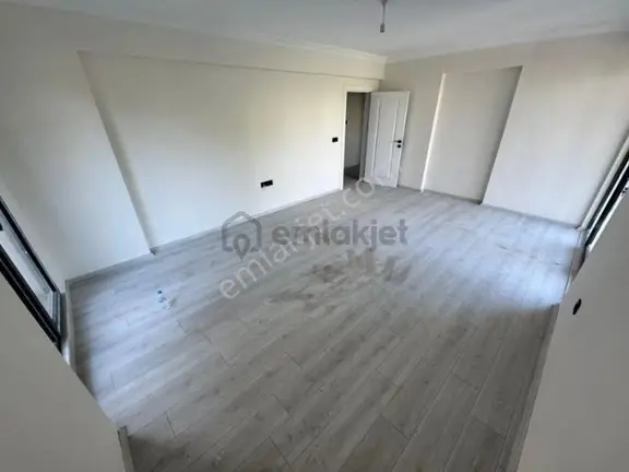 Çınarcık Karpuz Dere Mevkii Asansörlü Binada Yüksek Giris 2+1 Yeni Bina As 2