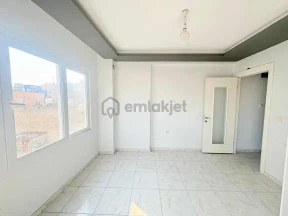 Prestij'den Barış Mah'de 5 Yaşın'da Asansörlü 2+1 Daire 1