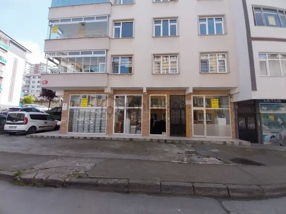 Fatih Mahallesinde Satılık 3 Dükkan 1