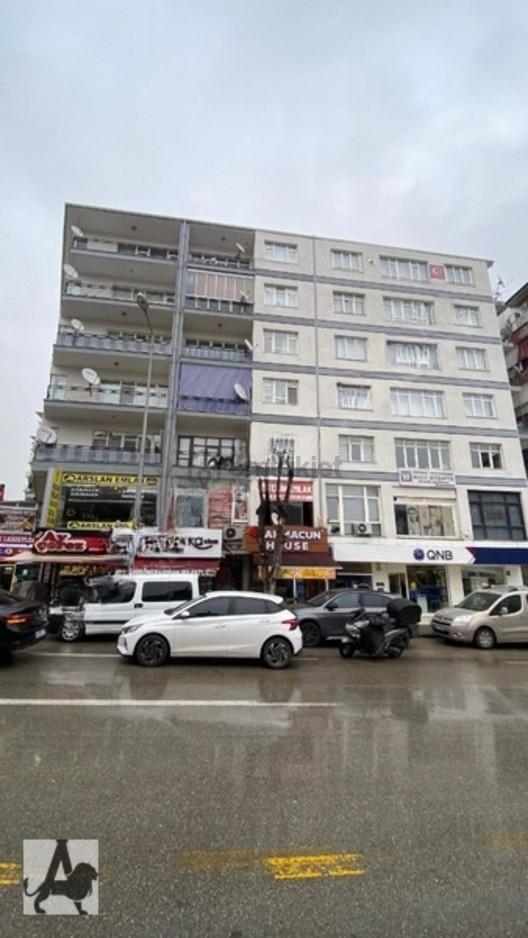 İvedik Caddesinde 380v Elektrikli Komple Bina Altı 180m2 İşyeri 1