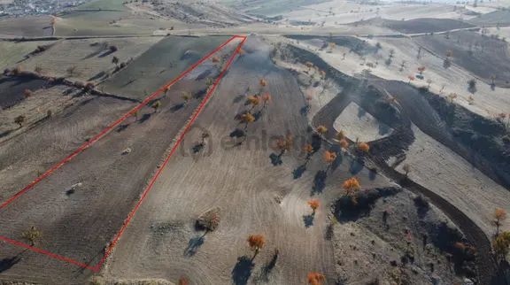 Keskin Emlak'tan Uygun Fiyatlı Yatırımlık Tek Tapu 7577m² Tarla 1