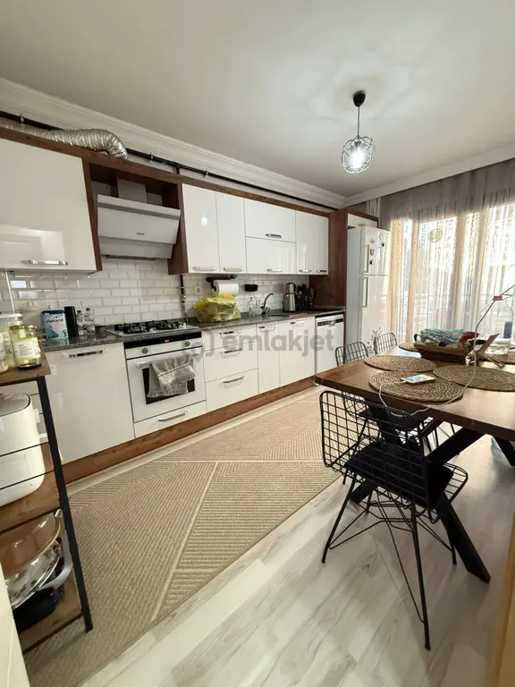 🏡muradiye Mahallesi 🏡 ✅3+1 M2 125 3 Katlının 2 Katı ❇️özelikli Daire Arakat Daire 1