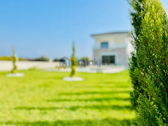 Yükselden Akçayda 600 M2 Tam Bağımsız Arsa Havuzlu 3+1 Villa 1