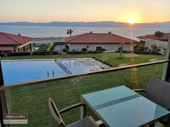 İzmir Çeşme Ayasaranda Deniz Ve Havuzlu Sitede Satılık Rezidans 1