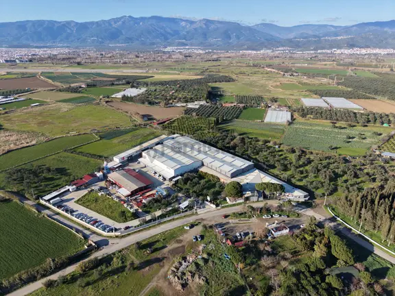 Mera Emlaktan Çıkrıkçı Mevki İmara Sınır 1.938m2 Evi Olan Tarla 1
