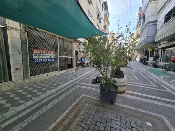 Balçova Sevgi Yolunda Satılık 150 M.kare Dükkan&mağaza 2