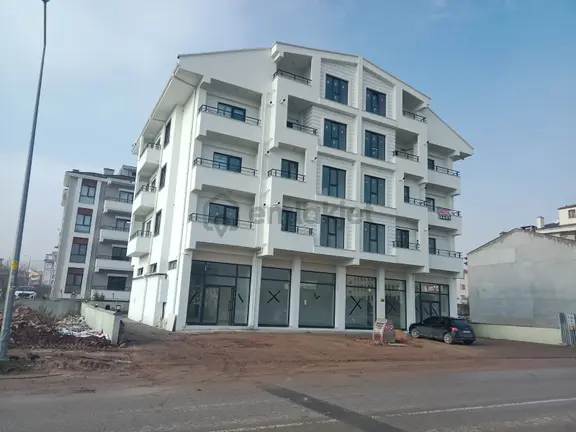 Mir'den Balıkesir Gop'da 75 M2 Kiralık Sıfır Dükkan 1