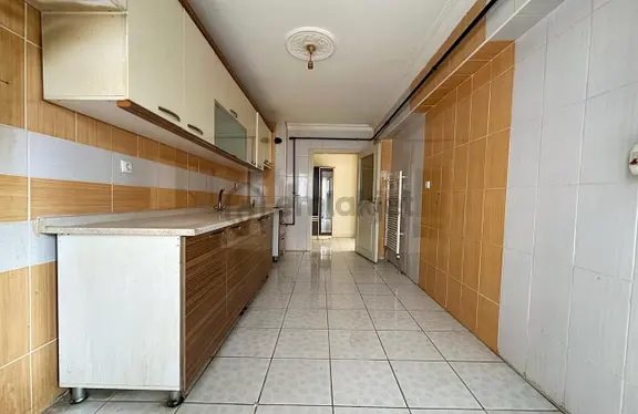 Yeşilbayır'da Ara Katta Full Yapılı 3+1 Satılık Daire !! 1