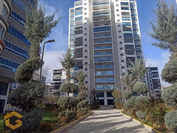 Pursaklar Saray'da Lüks 1+1 Kiralık Daire 1