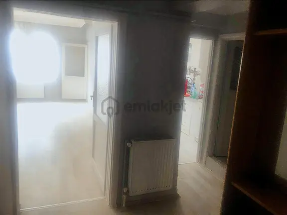 Serdivan Karakol Karşısı 3/1.110m2.4katlının 3katı Kömürlüklü 1