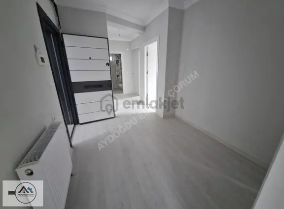 Aydoğdu'dan Mevlana Okulu Çev 3kat 3+1 Güney/doğu Cepeli Daire.. 2