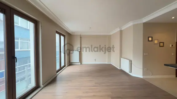 Başokur'dan Beşiktaş Vişnezade Mh.yeni Bina,da Satılık 2+1 Daire 2