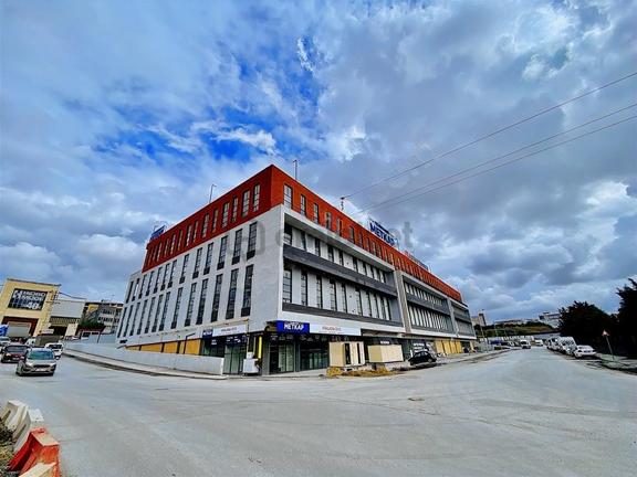 Özel Fırsatlar İle 256 M2 İşyeri Hadımköy Ticarethane Metkap'ta! 1