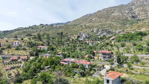Datça Mesudiyede Panoramik Deniz Manzaralı 7.609m² Zeytinlik 1