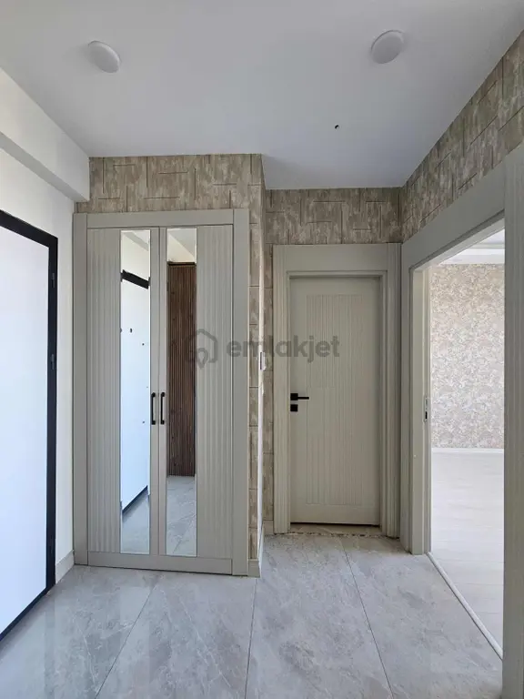 Mersin Erdemli Tömükde 1+1 Lüx Daire 1