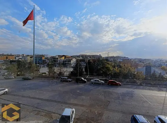 Takasa Uygun Siteler Baran Plaza'da 110 M2 Satılık Ofis 1